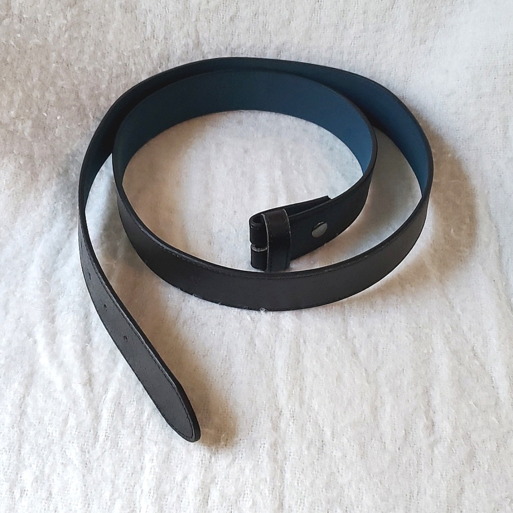 Black Leather Belt, No Buckle